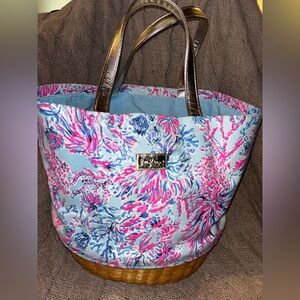 Lilly Pulitzer Seek and Sea Wicker Bottom Large Tote Bag Coral Reef Print EUC